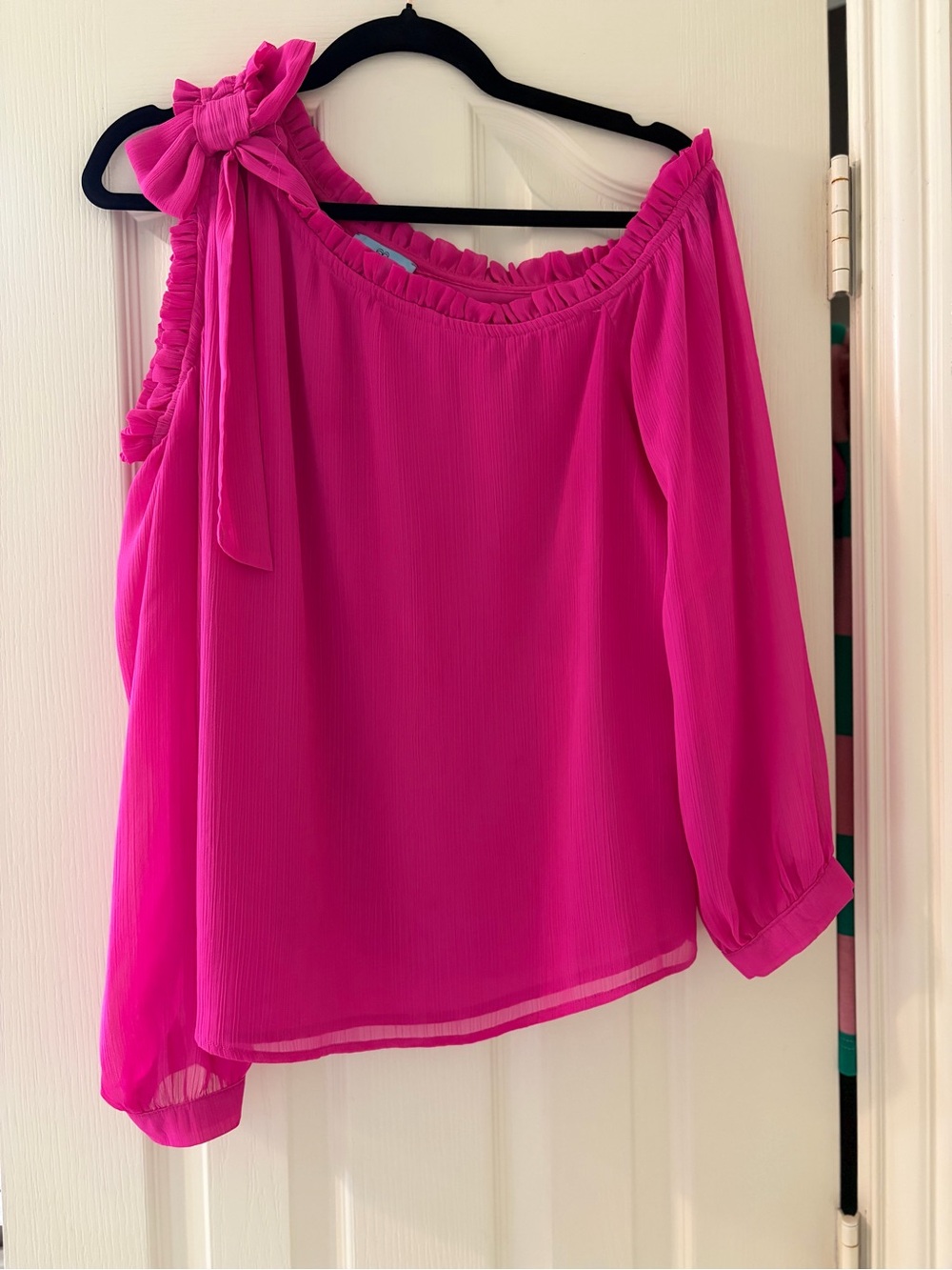 CeCe One-Shoulder Bow Blouse in Fuchsia